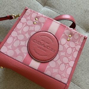 Coach Dempsey tote
